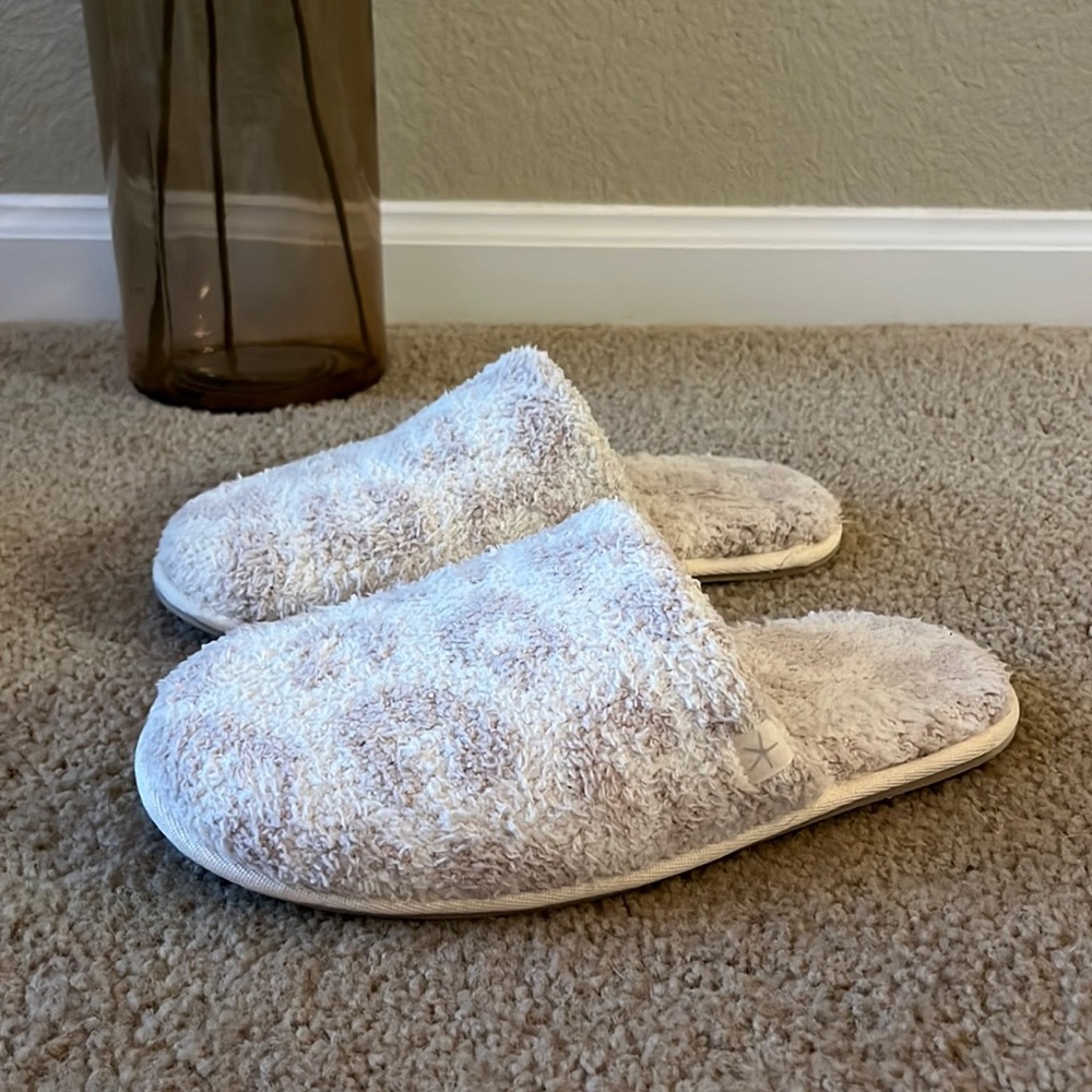 Barefoot dreams slippers